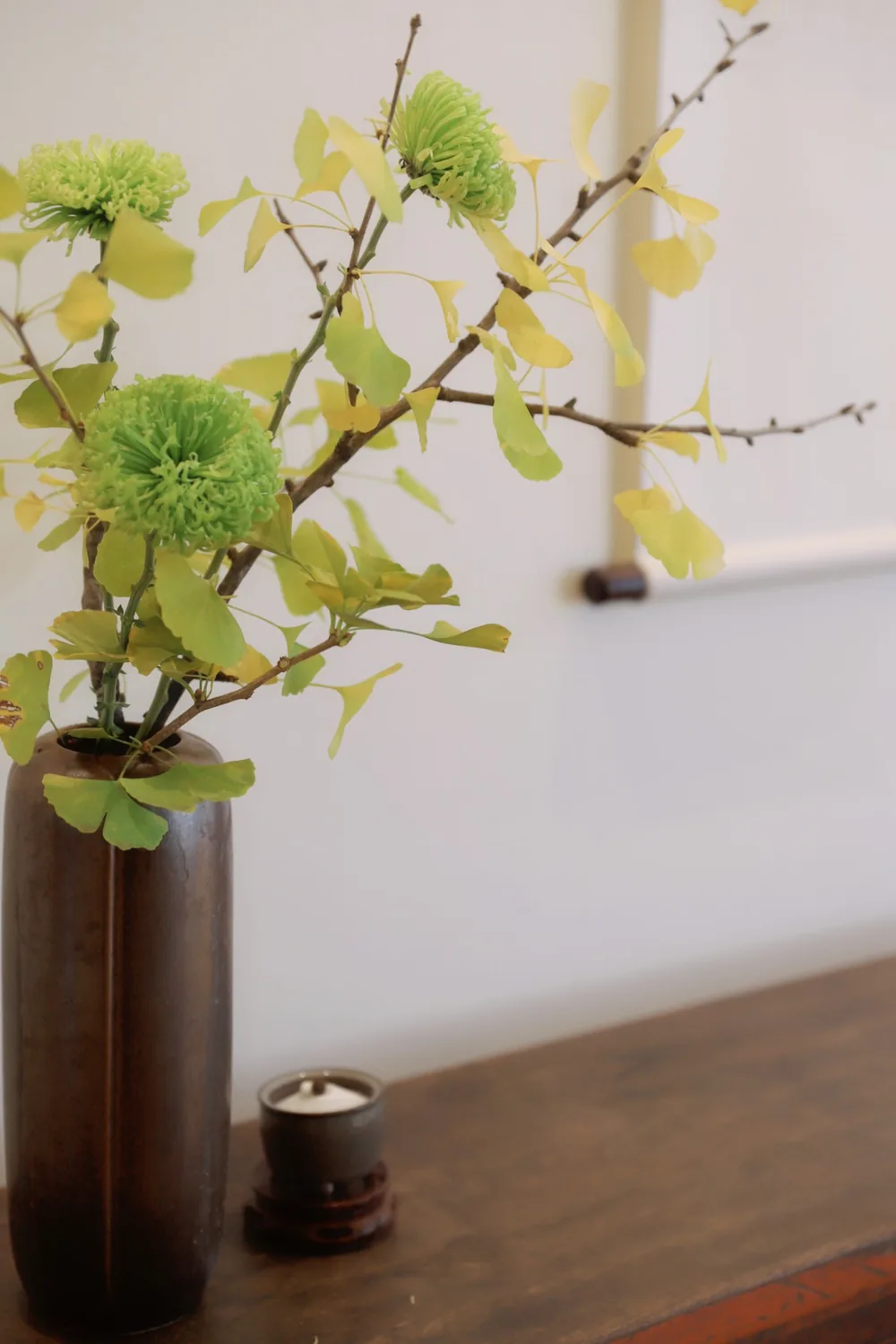 Seasonal branches and incense